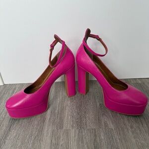 Pink heels